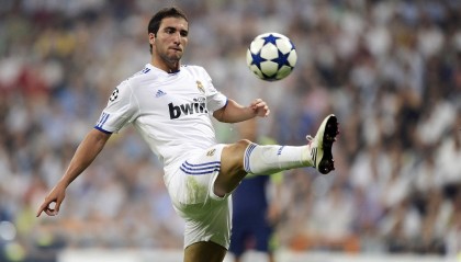  体彩开奖_西尔韦斯特洞察，利物浦状态下滑切尔西表现波动，曼联前四希望重燃