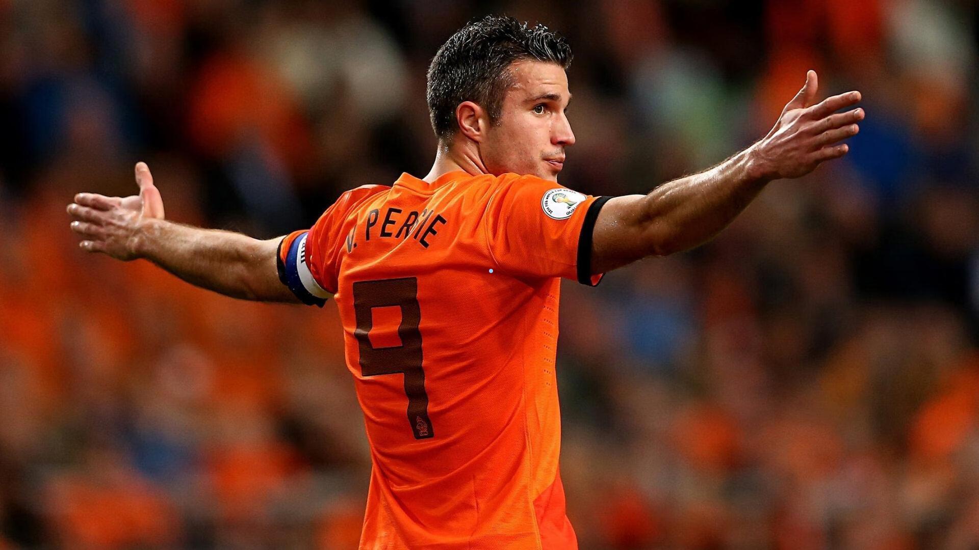 西班牙后卫路易斯-洛佩斯告别山东泰山，转投西乙联赛阿尔瓦塞特