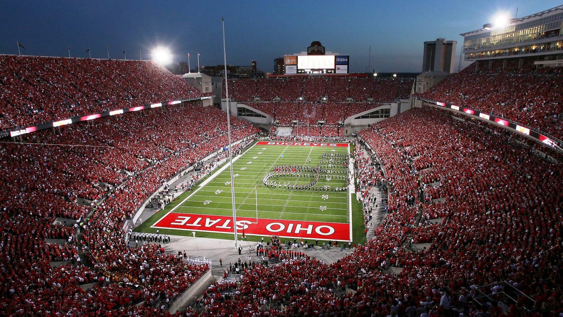 英超联赛全场集锦，经典战役再现绿茵激情